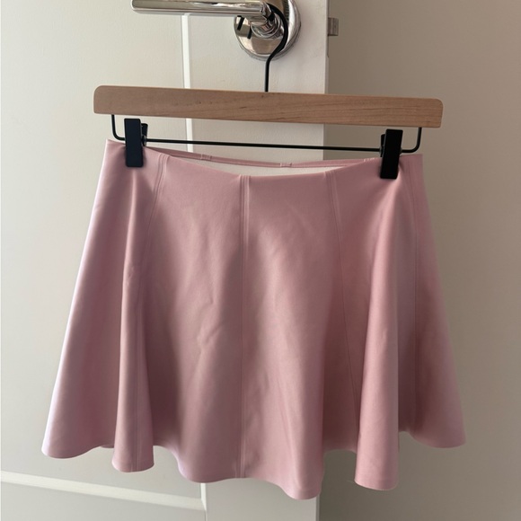 ALO Pink Mini Skirt - Picture 1 of 3